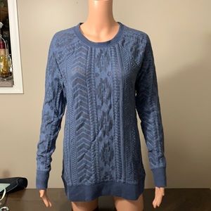 Rough Hewn Relax top. Like new